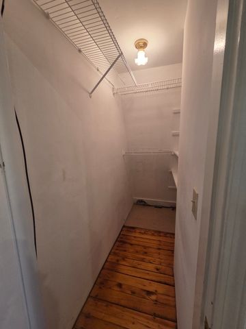 267 Lafayette St 3, Salem, MA 01970