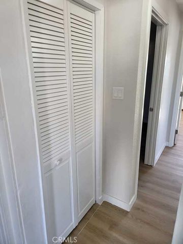 125 W 46th Street, Los Angeles, CA 90037