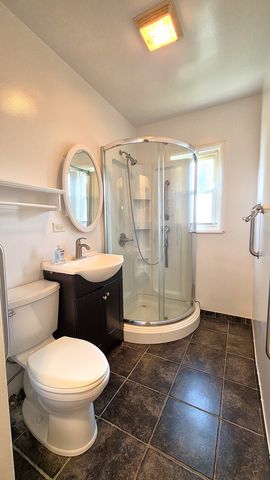 208 E 8th Avenue, Colona, IL 61241
