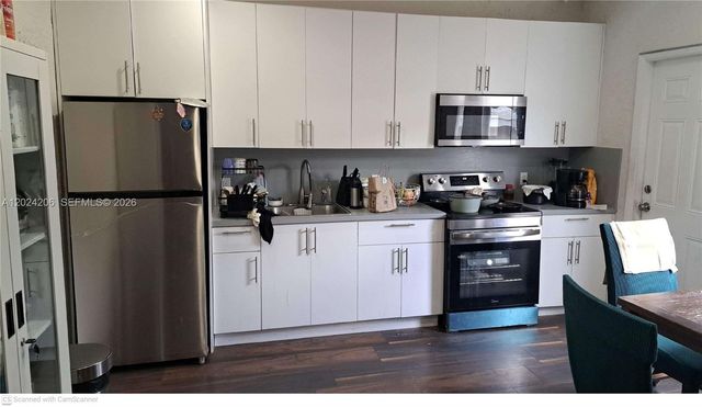 2420 NW 34th Street, Miami, FL 33142