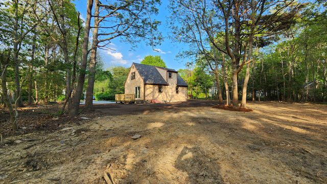 147 Chippingstone Road, Marstons Mills, MA 02648