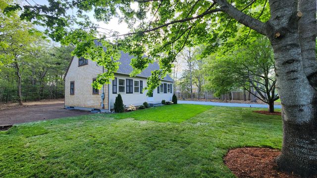 147 Chippingstone Road, Marstons Mills, MA 02648