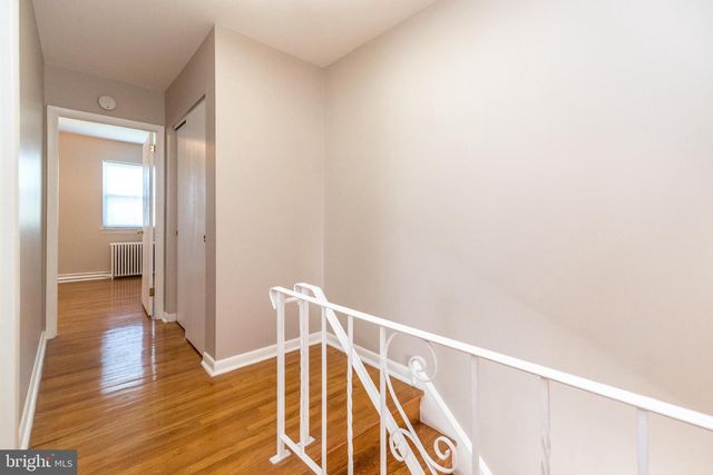 813 GREEN VALLEY DR, Philadelphia, PA 19128