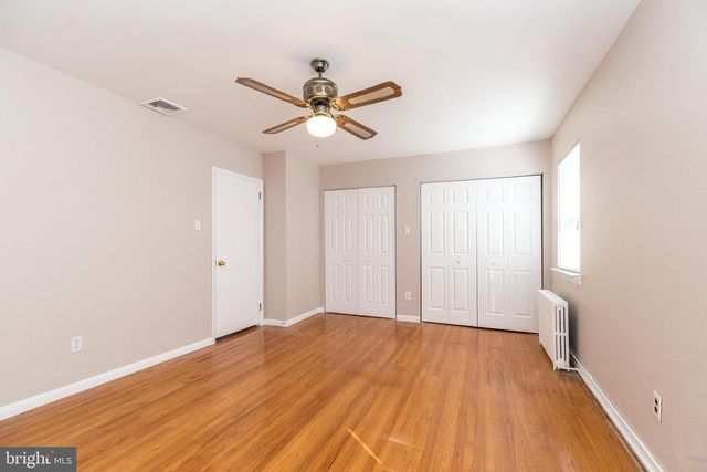 813 GREEN VALLEY DR, Philadelphia, PA 19128