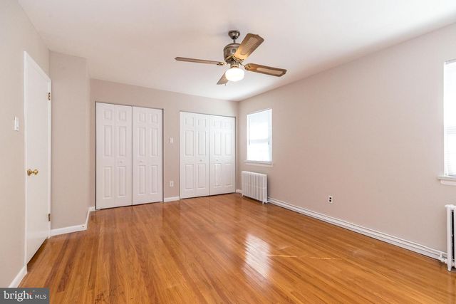 813 GREEN VALLEY DR, Philadelphia, PA 19128