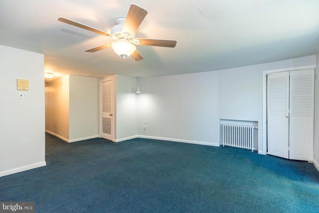 813 GREEN VALLEY DR, Philadelphia, PA 19128