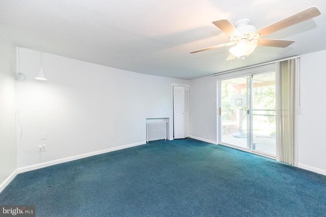 813 GREEN VALLEY DR, Philadelphia, PA 19128