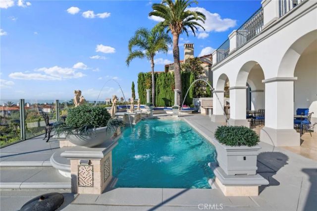 7 Vista Luci, Newport Coast, CA 92657