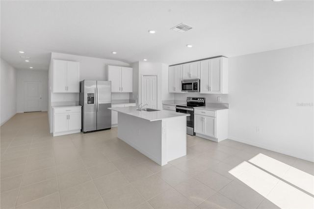 2167 LONE OAK LANE, Lakeland, FL 33801