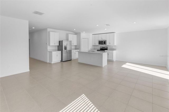 2167 LONE OAK LANE, Lakeland, FL 33801