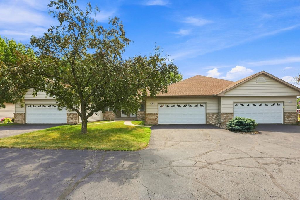 616 Jefferson Avenue SW, Watertown, MN 55388 — exterior