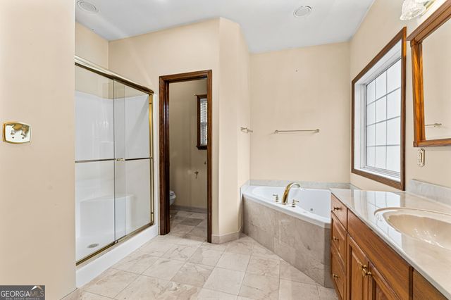232 Bazemore Circle, Warner Robins, GA 31093