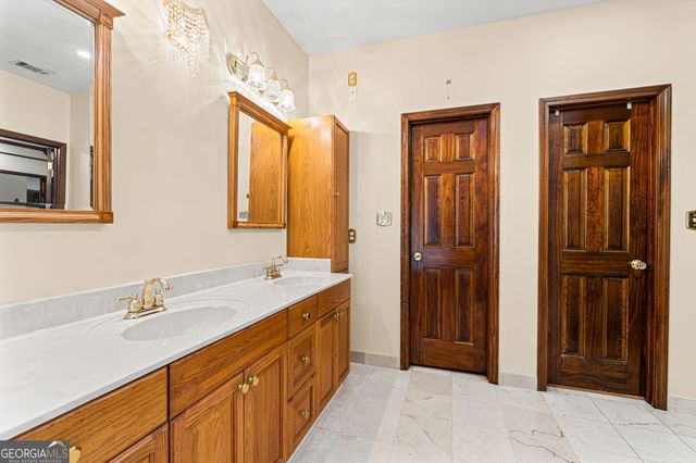 232 Bazemore Circle, Warner Robins, GA 31093