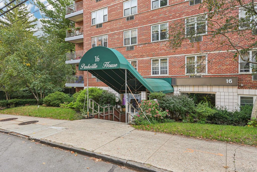 16 Lake Street 3G, White Plains, NY 10603