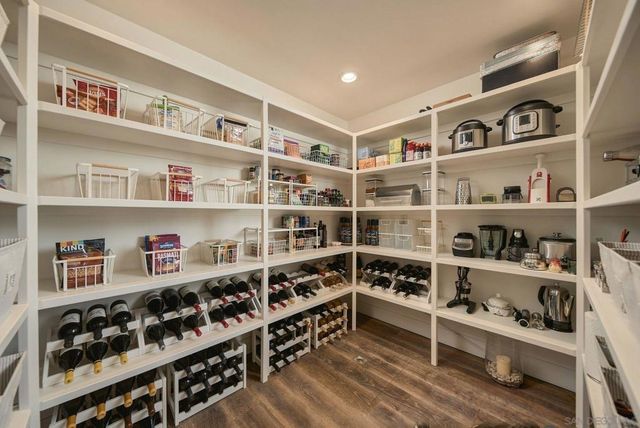 5431 Candlelight Drive, La Jolla, CA 92037