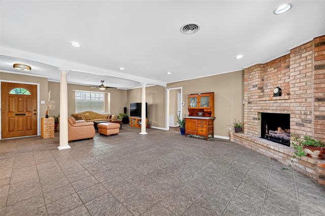 10302 Ivyridge Road, Houston, TX 77043