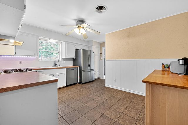 10302 Ivyridge Road, Houston, TX 77043