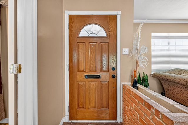 10302 Ivyridge Road, Houston, TX 77043