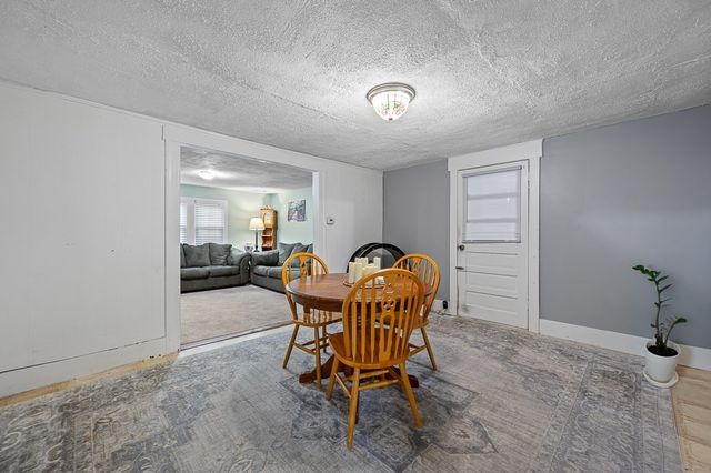 21 Epping St, Millbury, MA 01527