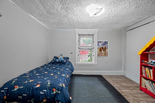 21 Epping St, Millbury, MA 01527