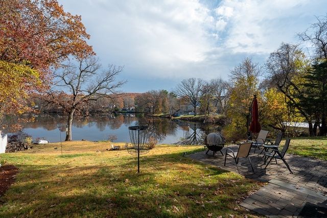 21 Epping St, Millbury, MA 01527