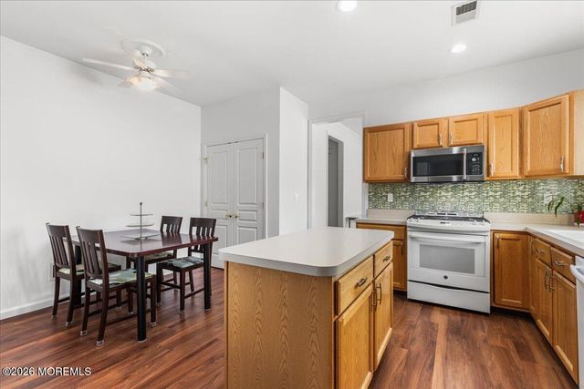 386 Harrier Drive 386, Monroe, NJ 08831