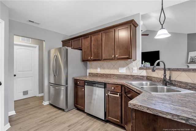636 Wood Point Drive, Bunnlevel, NC 28323