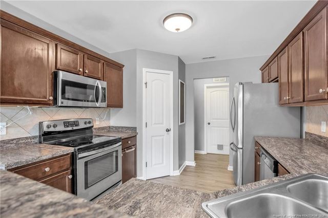 636 Wood Point Drive, Bunnlevel, NC 28323