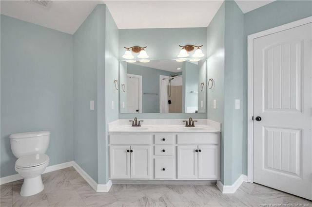 636 Wood Point Drive, Bunnlevel, NC 28323