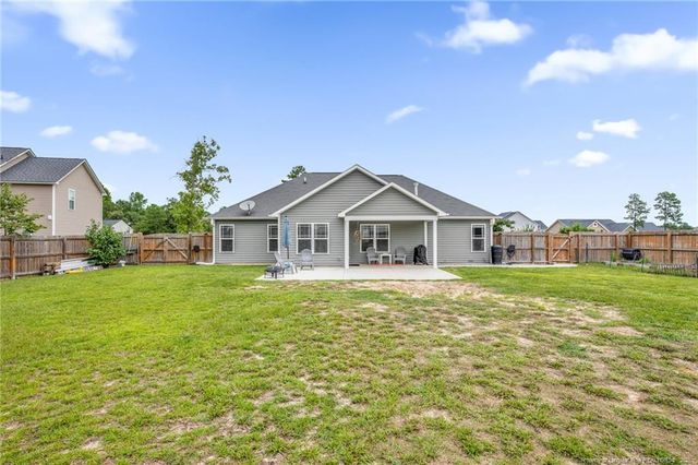636 Wood Point Drive, Bunnlevel, NC 28323