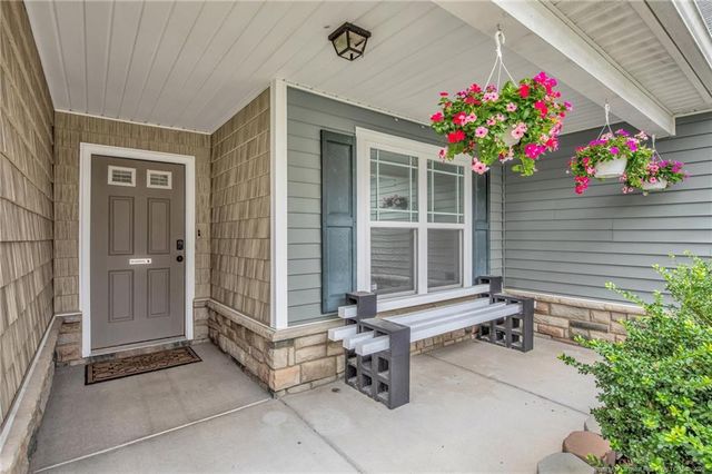 636 Wood Point Drive, Bunnlevel, NC 28323