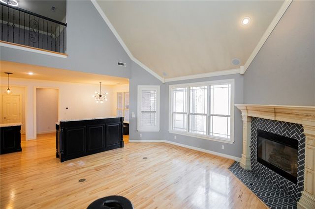 6815 W Shadow Valley Road, Rogers, AR 72758