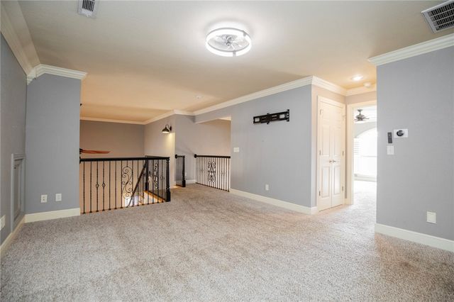 6815 W Shadow Valley Road, Rogers, AR 72758