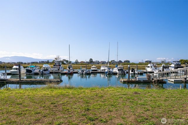 4273 Saltspring Drive, Ferndale, WA 98248