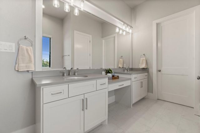 124 El Paso Bend, New Waverly, TX 77358