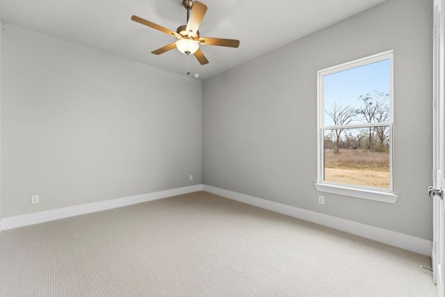 124 El Paso Bend, New Waverly, TX 77358