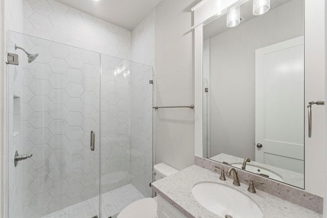 124 El Paso Bend, New Waverly, TX 77358