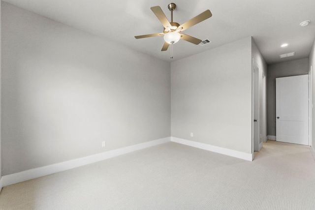 124 El Paso Bend, New Waverly, TX 77358