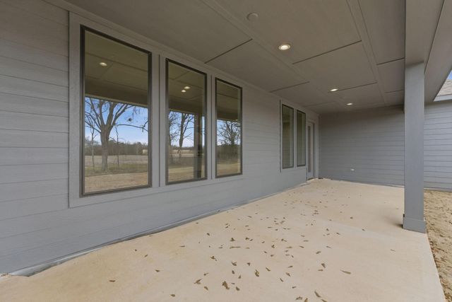 124 El Paso Bend, New Waverly, TX 77358