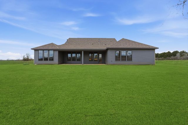 124 El Paso Bend, New Waverly, TX 77358