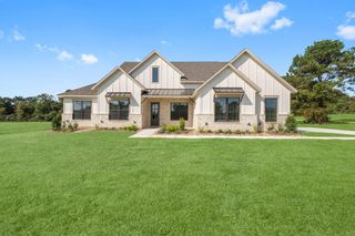 124 El Paso Bend, New Waverly, TX 77358