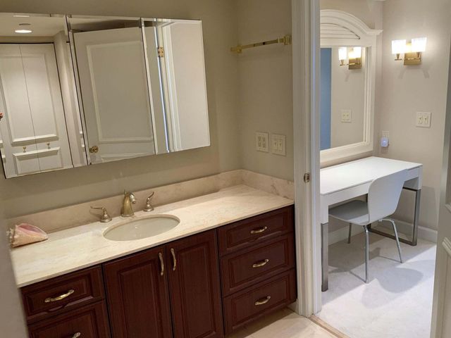 4201 N Ocean Boulevard 1705, Boca Raton, FL 33431