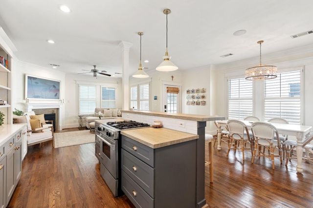 919 Ashland Street A, Houston, TX 77008
