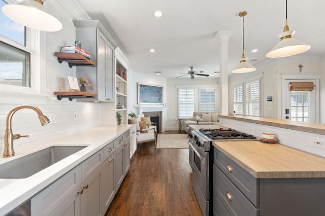 919 Ashland Street A, Houston, TX 77008