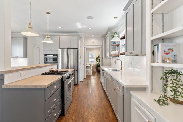 919 Ashland Street A, Houston, TX 77008