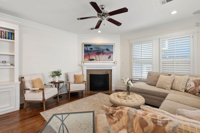 919 Ashland Street A, Houston, TX 77008