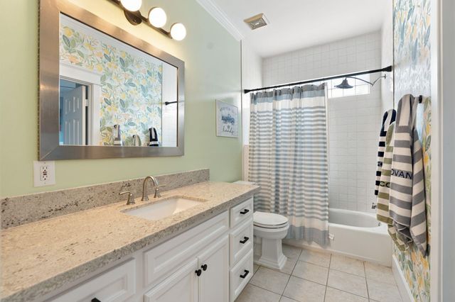 919 Ashland Street A, Houston, TX 77008
