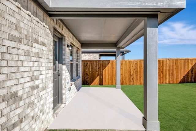 7612 Spicebush Drive, Denton, TX 76249