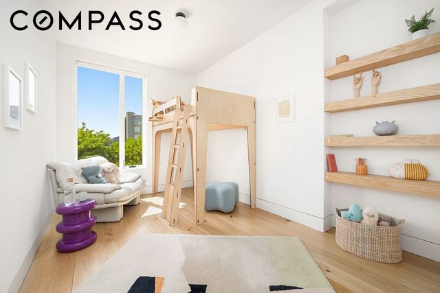 96 Franklin Street, New York City, NY 11222