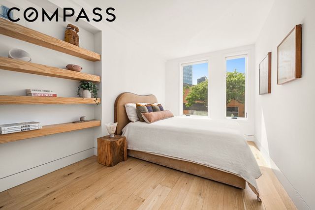96 Franklin Street, New York City, NY 11222